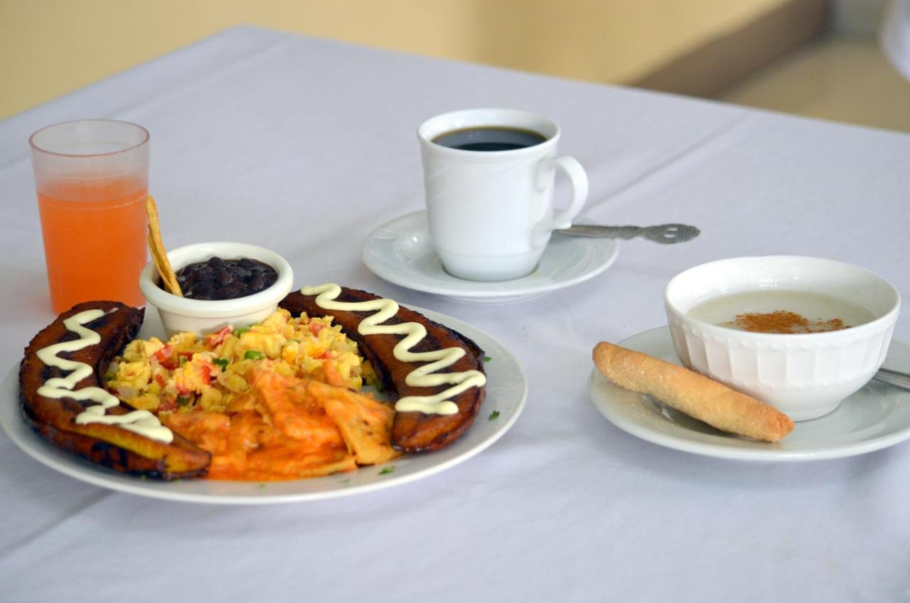 Hotel Y Restaurante Castillo De Los Altos Кетцалтенанго Екстериор снимка